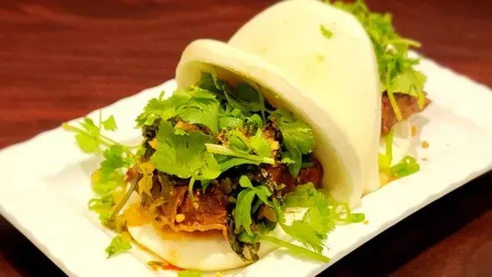 Pork Belly Gua Bao with Crushed Peanuts (2 Pcs)