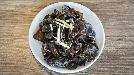 Wood-Ear Mushrooms with Ginger