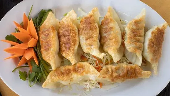 Pot Stickers / 鍋 貼