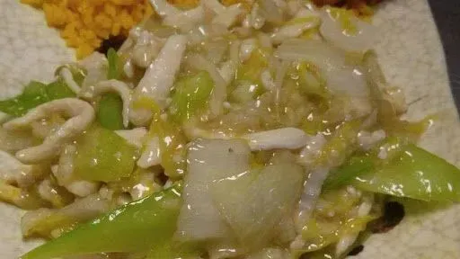 Chicken Chow Mein      L: 鸡炒面
