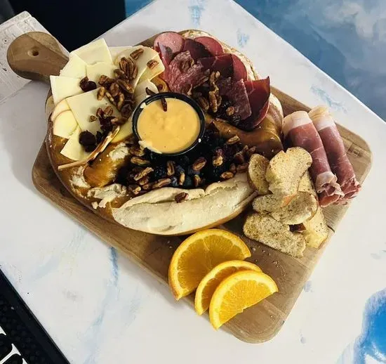 Bavarian charcuterie Boardard