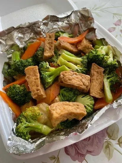 Stir Fried Broccoli & Tofu