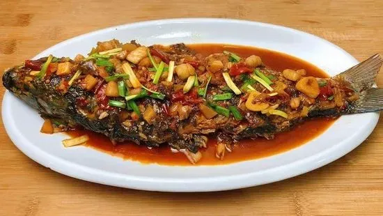 S4. Dry Braised Fish S4.干烧鱼