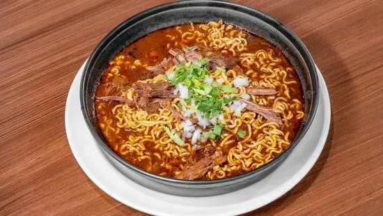 Maruchan Birria / Ramen with Birria