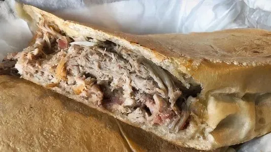 Pan con Lechón / Pork Sandwich