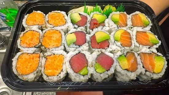 Lunch Special (Any Three Rolls)