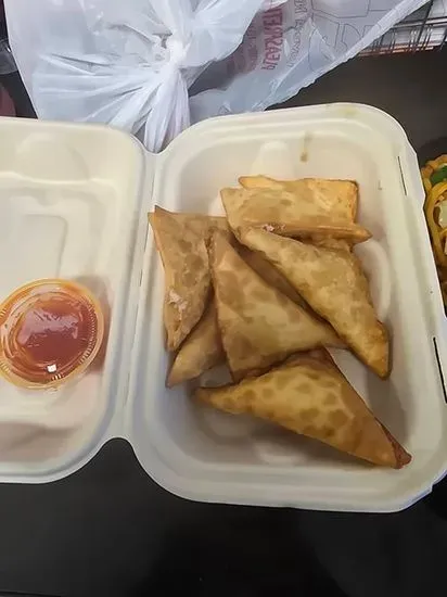 Crab Rangoon (8)