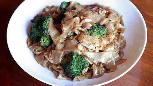 Pad See You Noodles