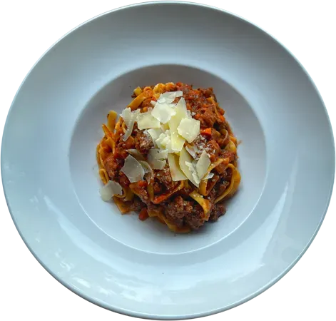 FETTUCCINE BOLOGNESE