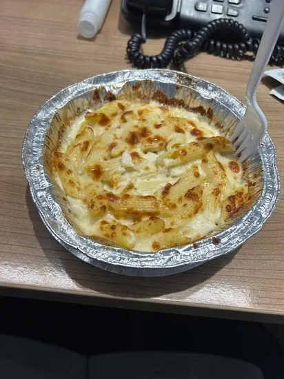 Creamy Alfredo Baked Penne Pasta