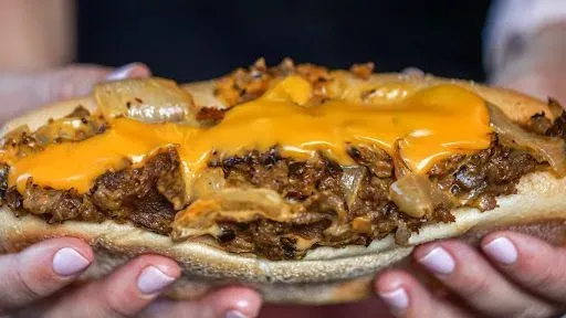 RAI'S CHEESESTEAK (Lrg)