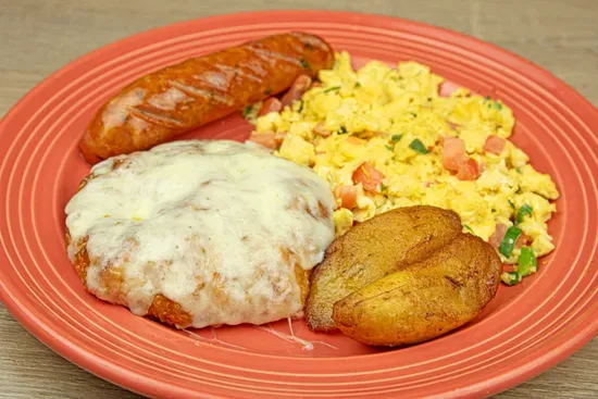 Arepa de Choclo con Queso, Huevos Pericos & Chorizo