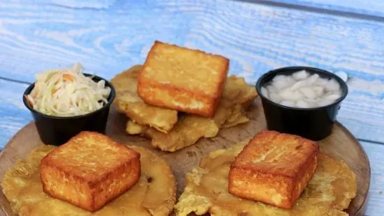 TOSTONES CON QUESO FRITO FRIED - FRIED TOSTONES WITH CHEESE