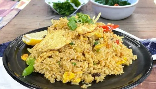 F5.Pineapple Fried Rice