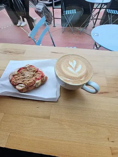 Strawberry Malt Latte