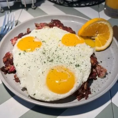 Homemade Corned Beef Hash & Eggs