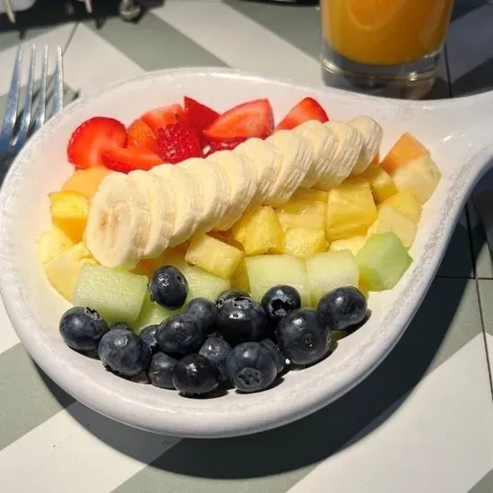 Seasonal Fruit Plate