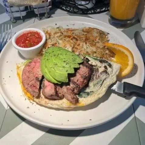 Steak, Avo & Egg White Omelette