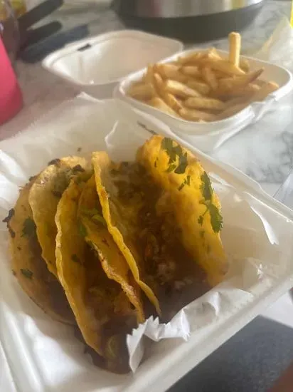 Oxtail Birria Tacos w/fries