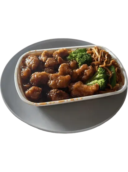 C1. General Tso’s Chicken Combo Platter