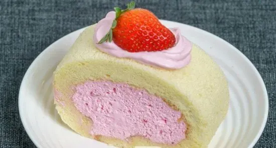 Strawberry Roll Cake