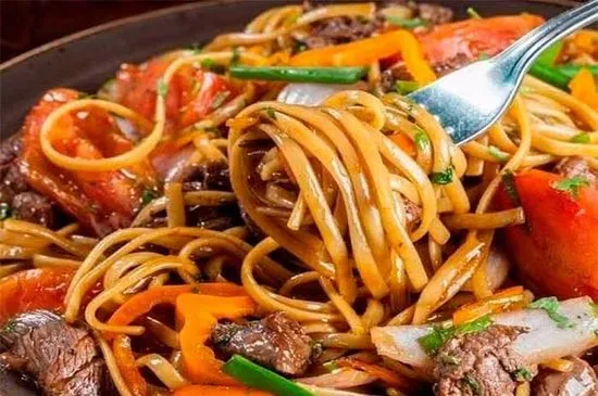 Tallarin Saltado