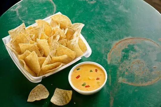 Chips & Queso