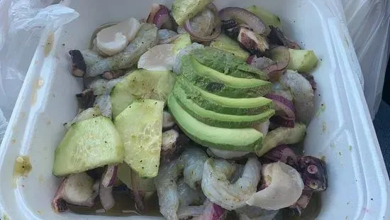 Aguachiles Mixtos