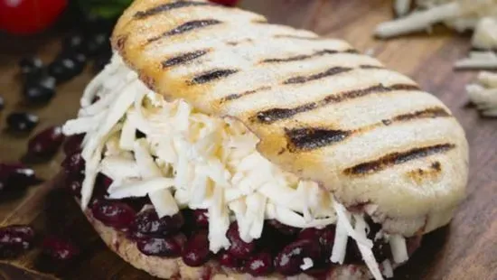 Arepa Domino