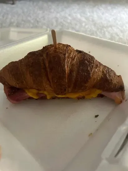 Americano Croissant