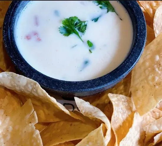 Chips & Queso