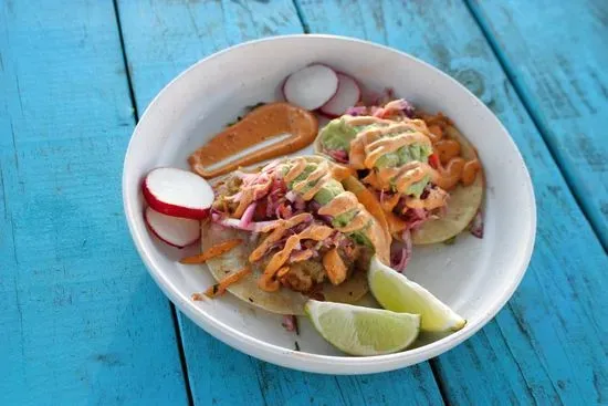 1. Tacos de Pescado y Camarón / 1. Fish and Shrimp Tacos