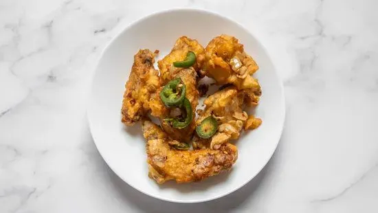 Spicy Salt & Pepper Chicken Wings