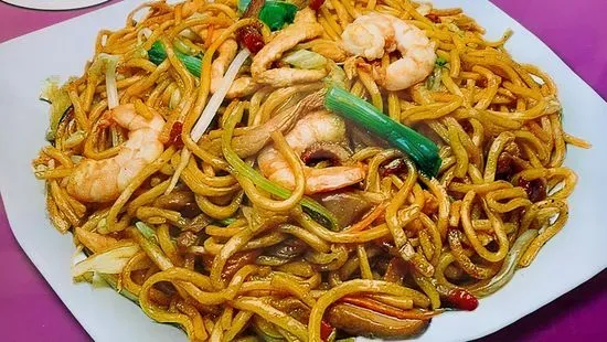 38. . House Special Lo Mein