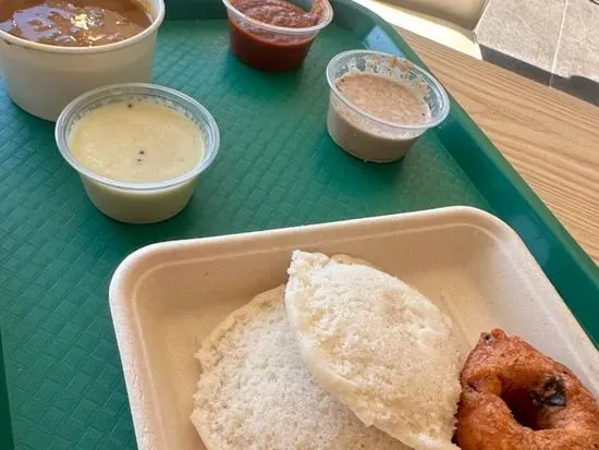 Idli(2) With Medu Vada(1)