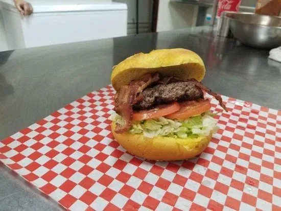 5 Hippo BLT Burger