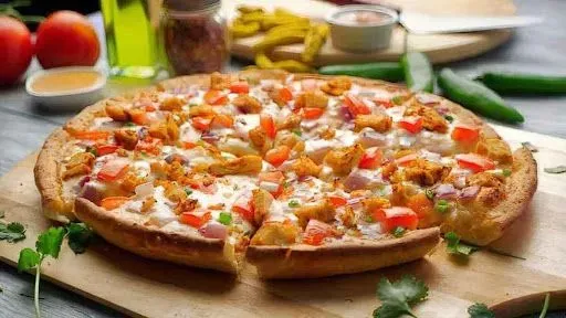 DPC Halal Butter Chicken Pizza Twist 
