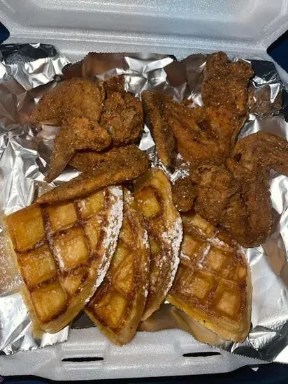 Chicken and Waffles / French Toast