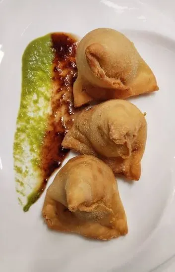 Vegetable Samosa (G)