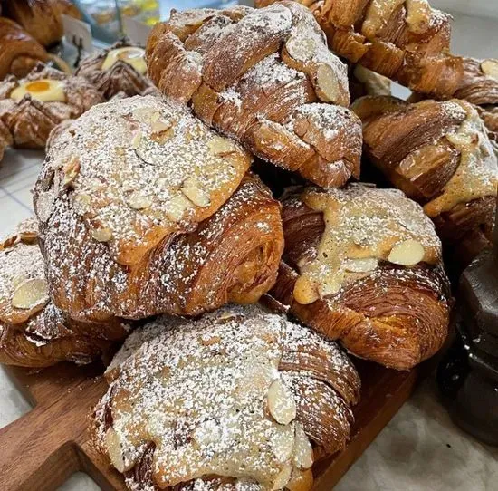 Almond Croissant