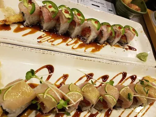 Rising Yellowtail Roll