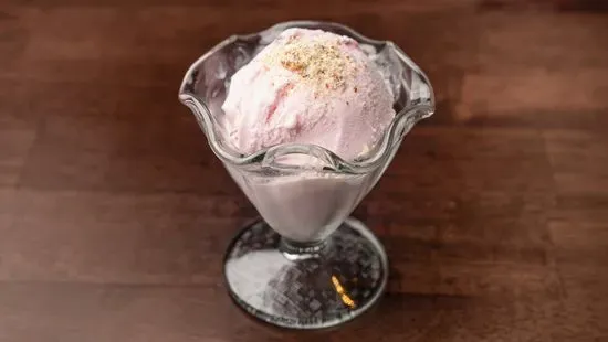 STRAWBERRY ICE CREAM