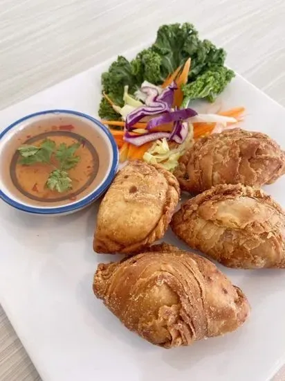 Chicken Curry Puff