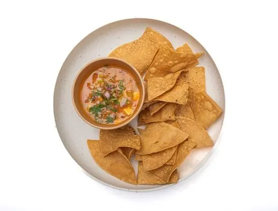 Chips & Salsa Roja (mild)