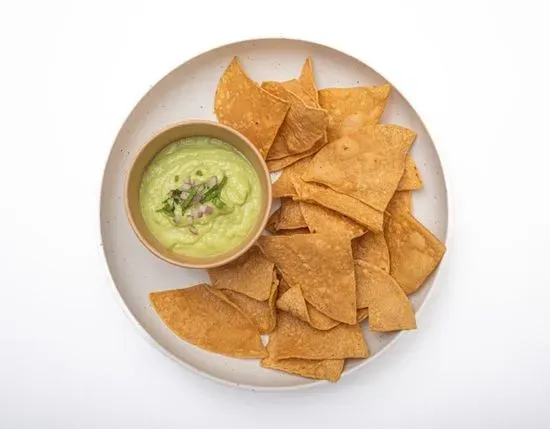 Chips & Salsa Verde Cruda (spicy)