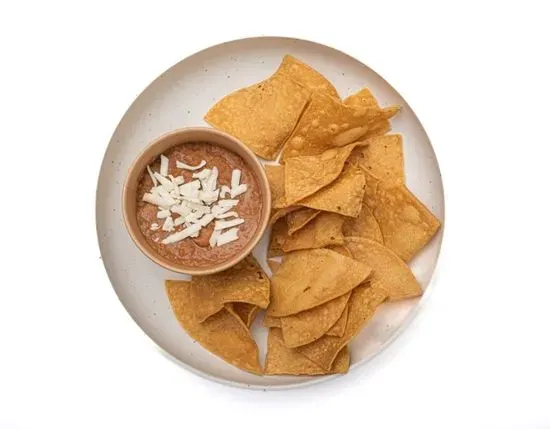 Frijoles Refritos & Chips