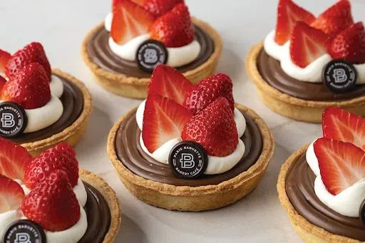 Custard Tart With Strawberry & Nutella