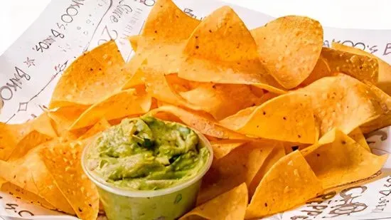 CHIPS AND GUACAMOLE 