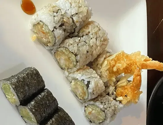 S32. Shrimp Tempura Roll