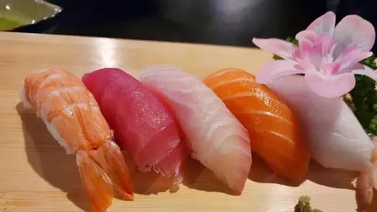 A19. Sushi Appetizer